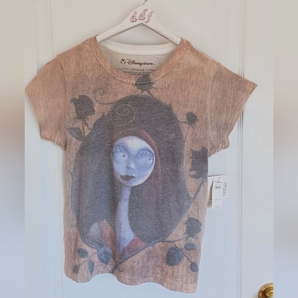 NEW W/TAGS DISNEY STORE SALLY NIGHTMARE BEFORE CHRISTMAS T-SHIRT LADIES MEDIUM - Picture 1 of 10